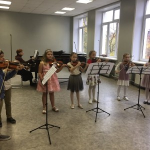Состоялись концерты классов гитары и скрипки «Летние труды»