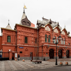 Походы в театр. «Лекарь поневоле»