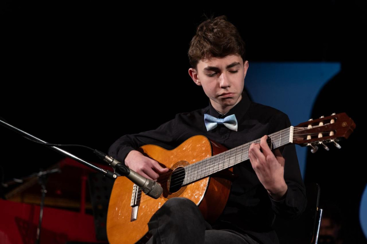 Концерт джазовой музыки 2025_1 гитара