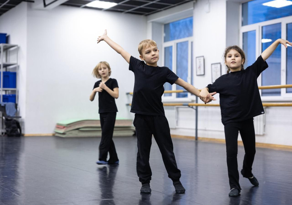 показ по танцу первоклассники5